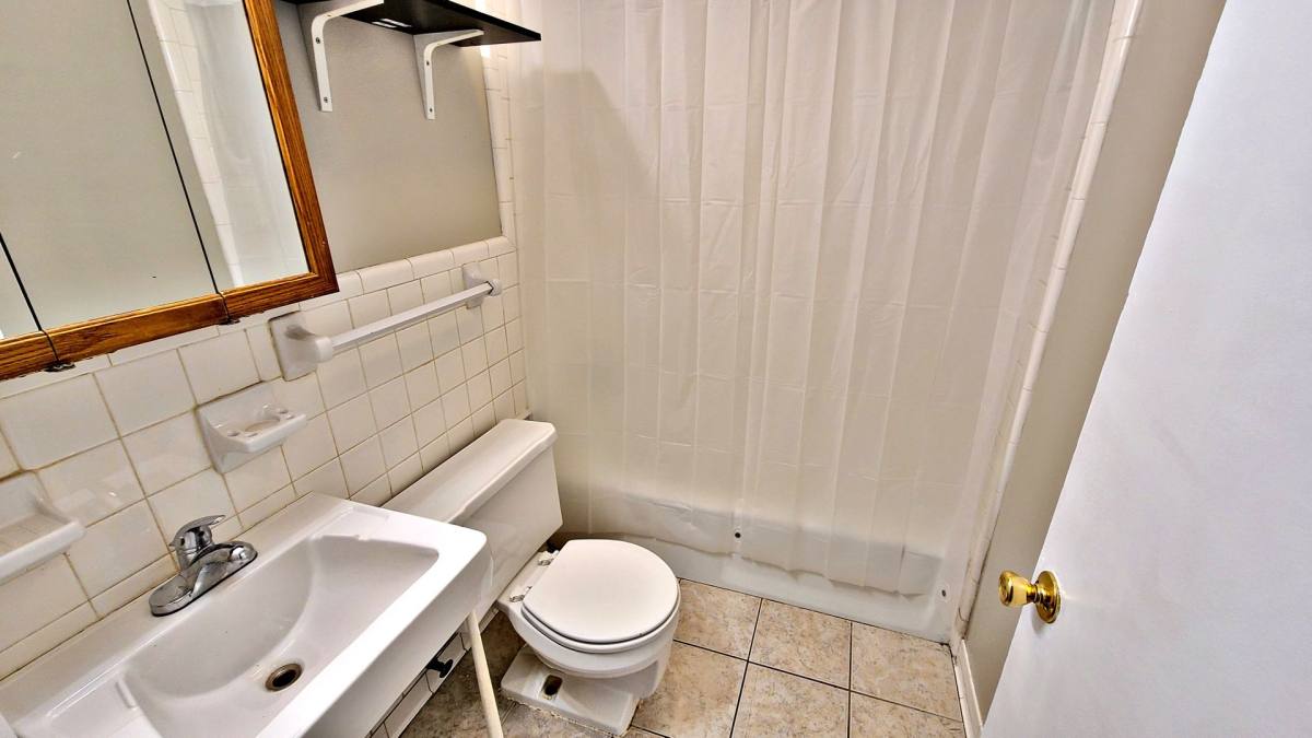 Apartment for rent at 1213 - 1221 N St SE, Decatur, AL 35601