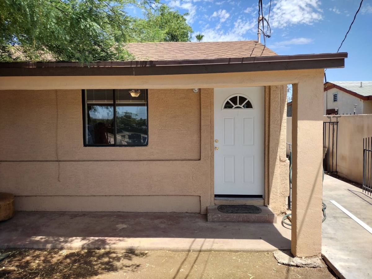 Apartment for rent at 1909 N 25th Place, Phoenix, AZ 85008