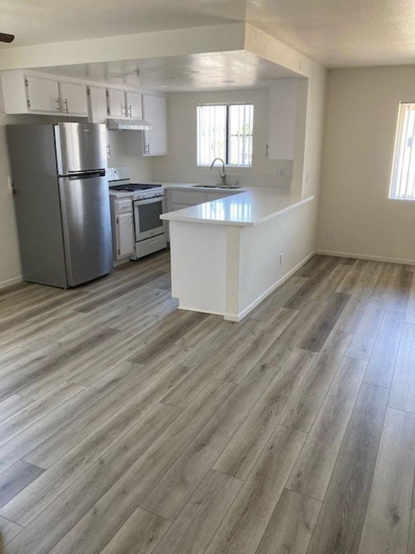 Apartment for rent at 12400 Eucalyptus Ave, Hawthorne, CA 90250
