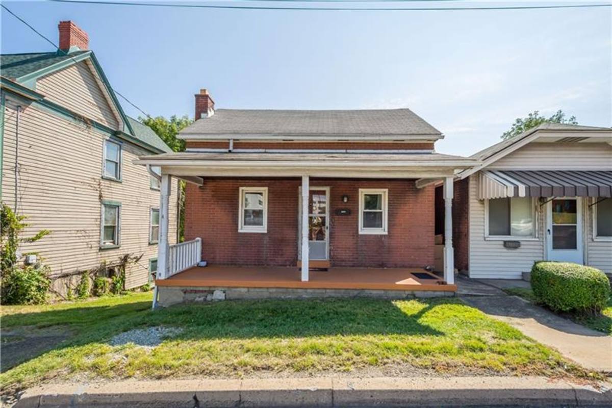 House for rent at 1224 Washington Pike, Bridgeville, PA 15017