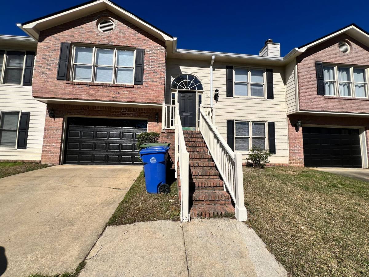 Townhouse for rent at 1927 Seventeenth Ave, Columbus, GA 31901