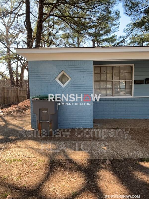 House for rent at 1947 S Goodlett St, Memphis, TN 38111