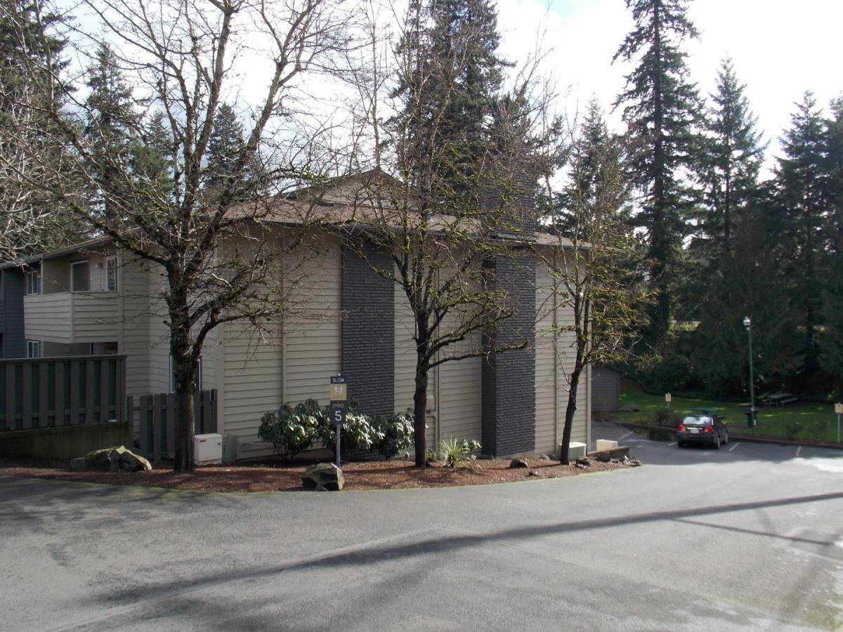 Apartment for rent at 14500 SW Hall Blvd, Portland, OR 97224