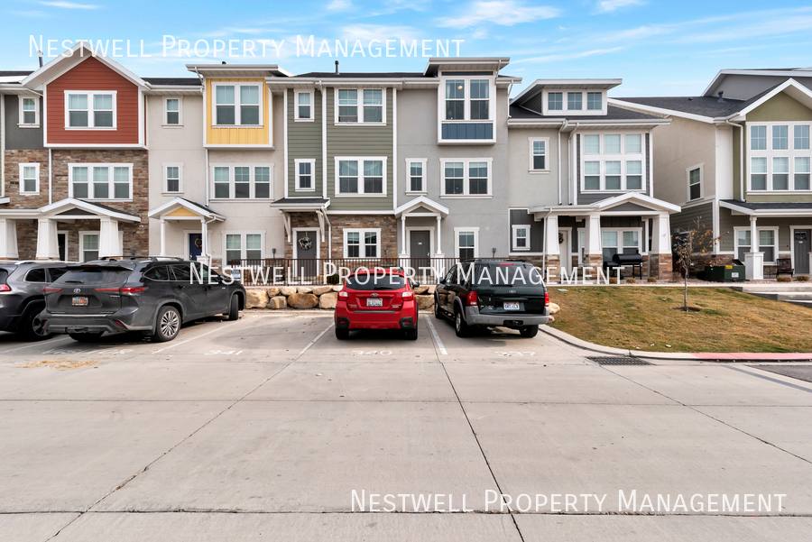 Townhouse for rent at 323 N 725 E, Vineyard, UT 84059