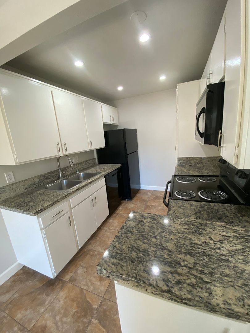 Apartment for rent at 7720 Crescent Ave, Buena Park, CA 90620