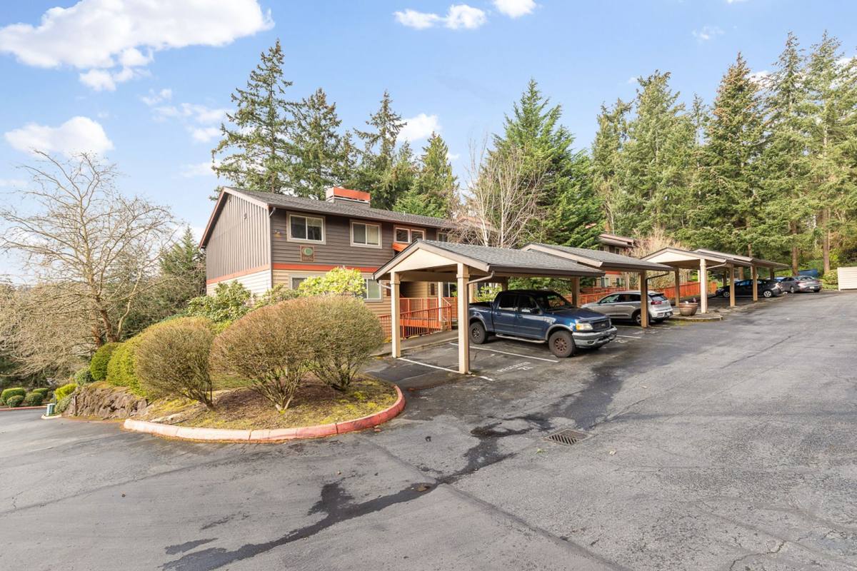 Apartment for rent at 11056 NE 33rd Place, Bellevue, WA 98004