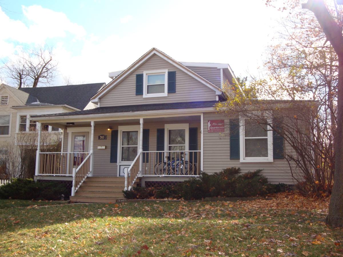 Apartment for rent at 703 Washtenaw, Ypsilanti, MI 48197