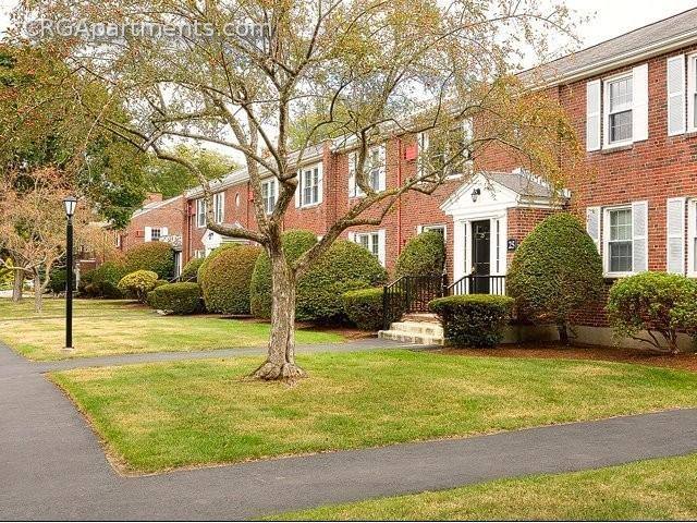 Apartment for rent at 17 Captain Parker Arms #21, Lexington, MA 02421