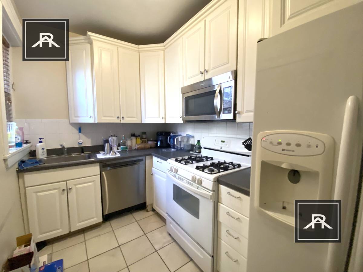 Apartment for rent at 310 Saint Paul St #1A, Brookline, MA 02446