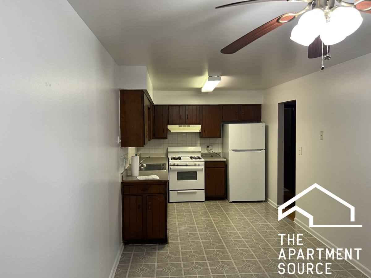 Apartment for rent at 430 Stevens Dr #104, Addison, IL 60101
