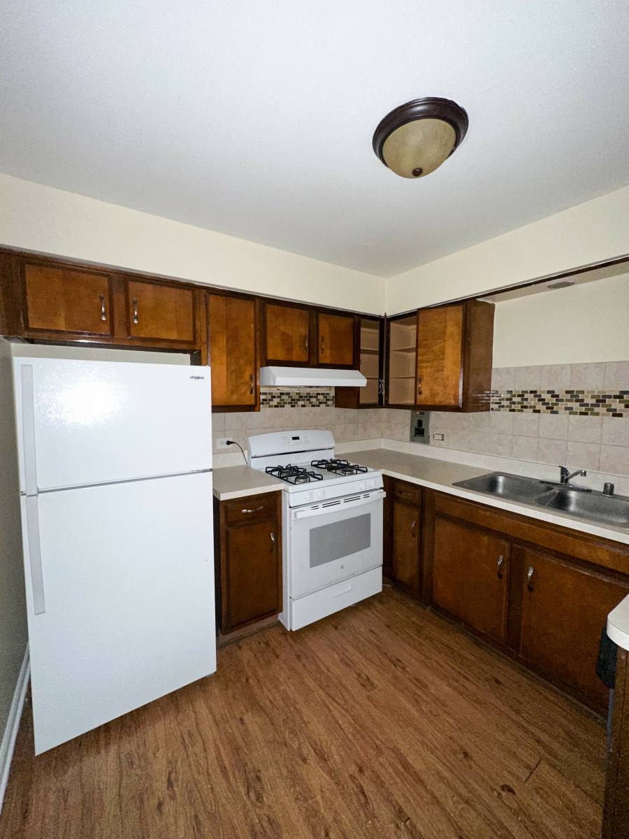 Apartment for rent at 622 Lincoln Ave #203, Addison, IL 60101