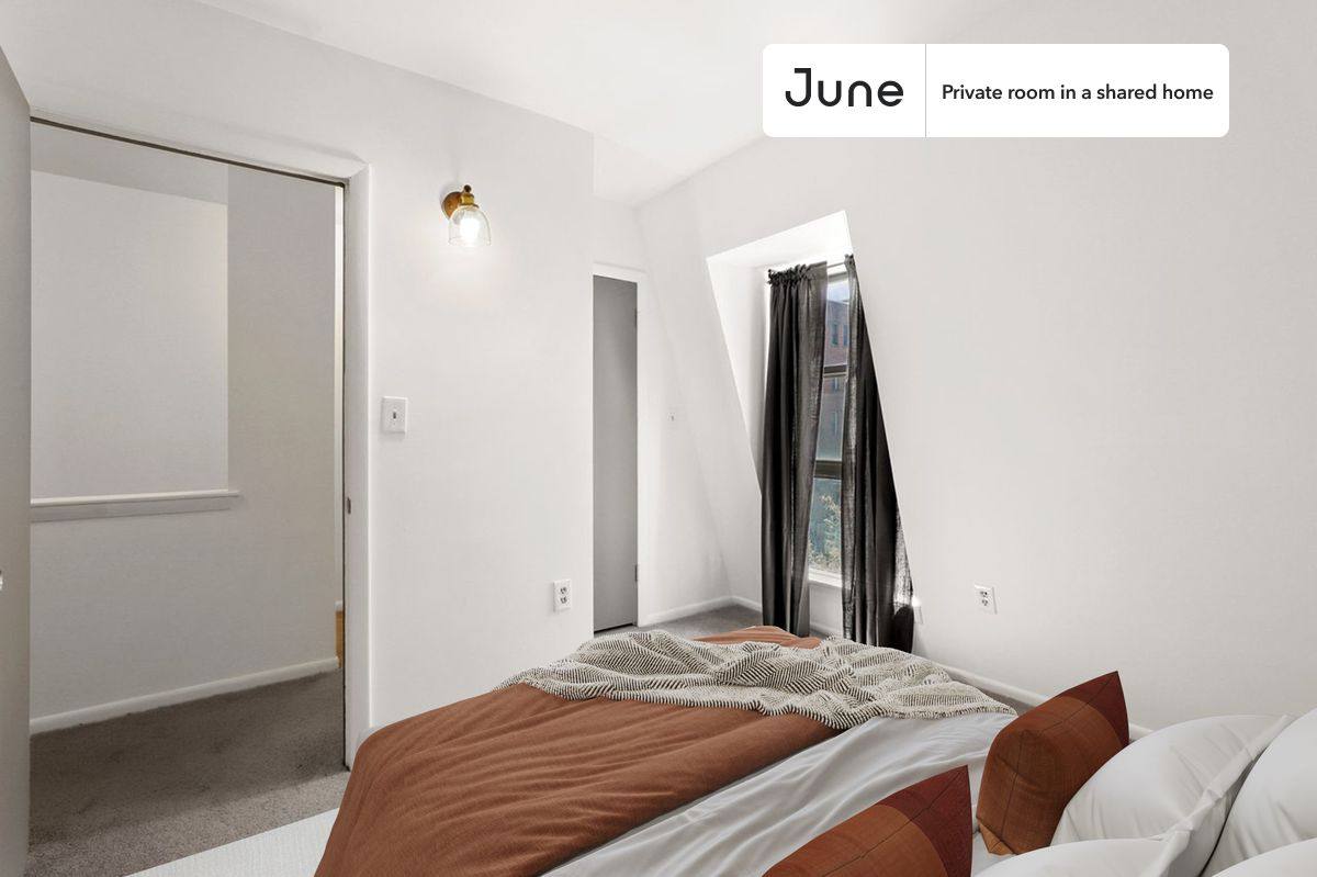 Apartment for rent at 1318 11th St NW, Washington, DC 20001