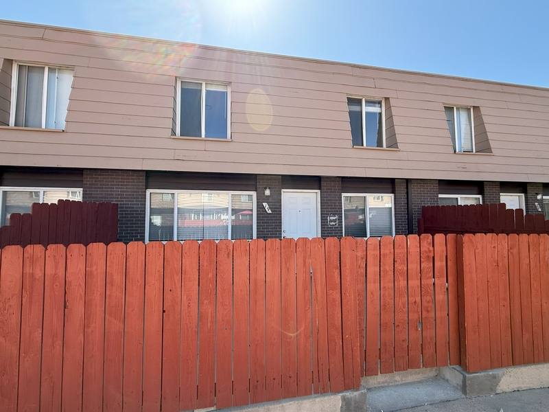Townhouse for rent at 18 Ash Court #9, Longmont, CO 80503