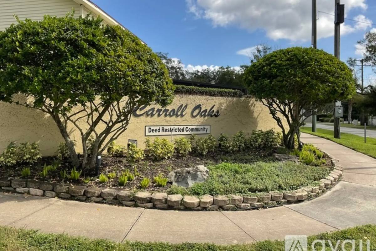 Apartment for rent at 8701 Carroll Palm Place #OAKS, Tampa, FL 33614