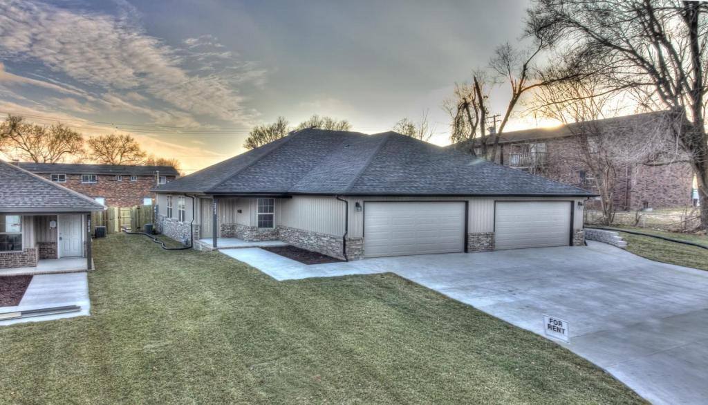 House for rent at 2912 E Stanford, Springfield, MO 65804