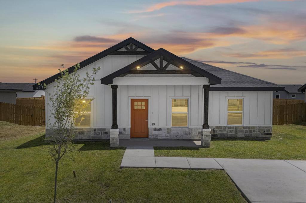 House for rent at 1608 Unity Dr, Mercedes, TX 78570