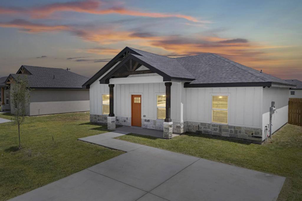 House for rent at 1706 Unity Dr, Mercedes, TX 78570