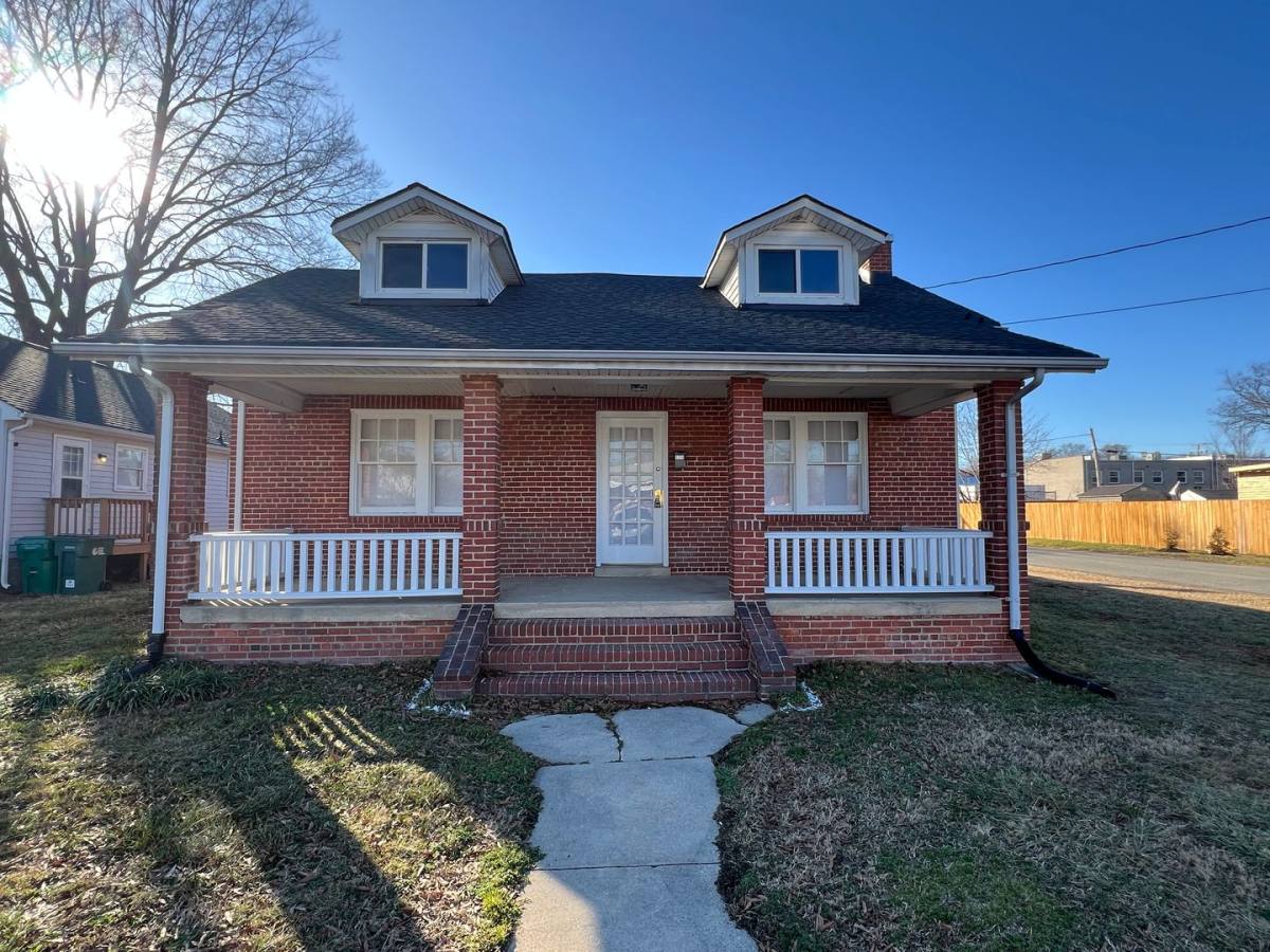 House for rent at 5324 Bloomingdale Ave, Henrico, VA 23228