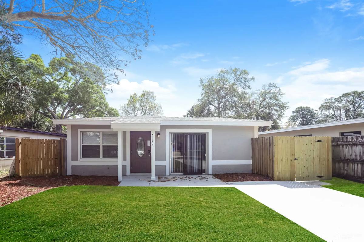 House for rent at 7144 35th Ave N, Saint Petersburg, FL 33710