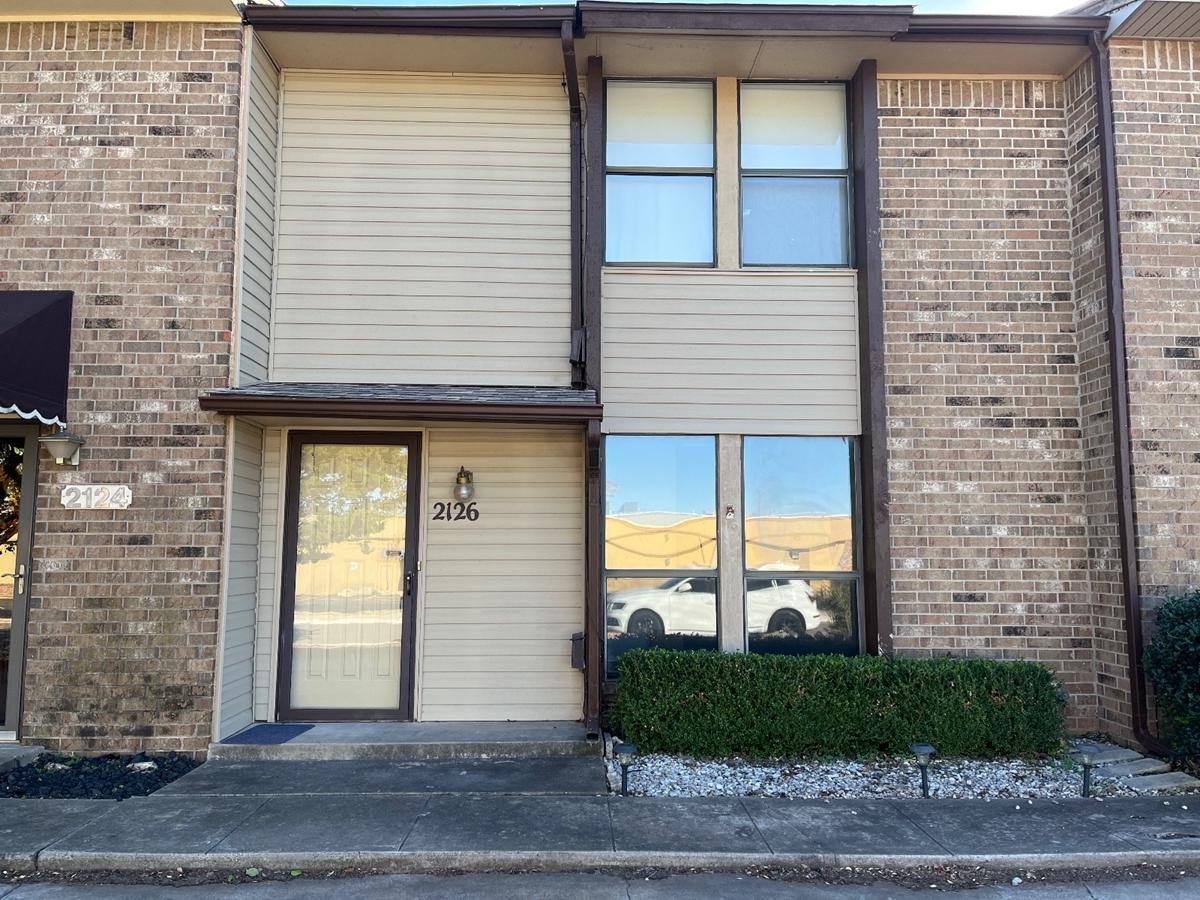 Townhouse for rent at Camelot Estates Townhouses, 2126 NW 118th St #1, Oklahoma City, OK 73120