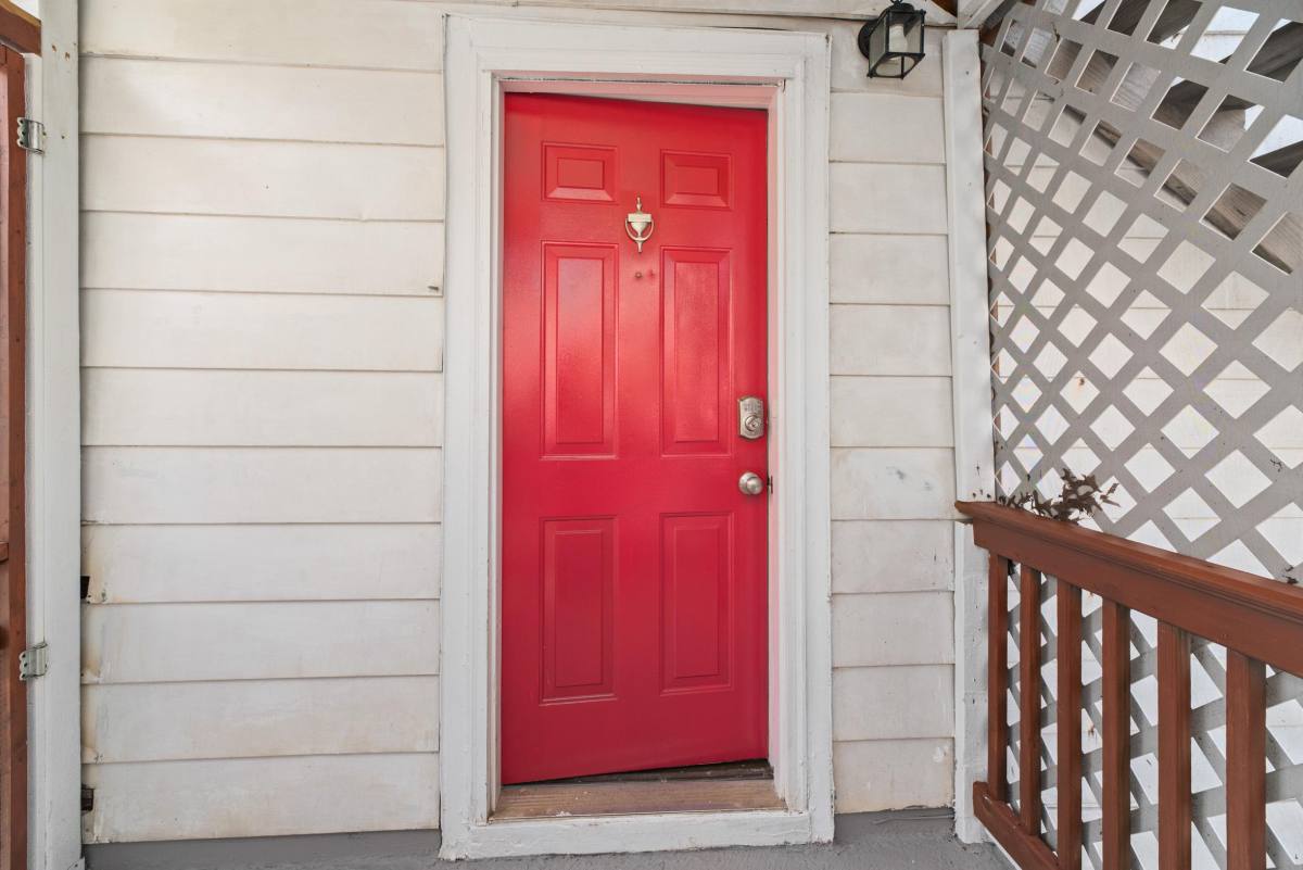 Apartment for rent at 1108 Taylor St, Lynchburg, VA 24504