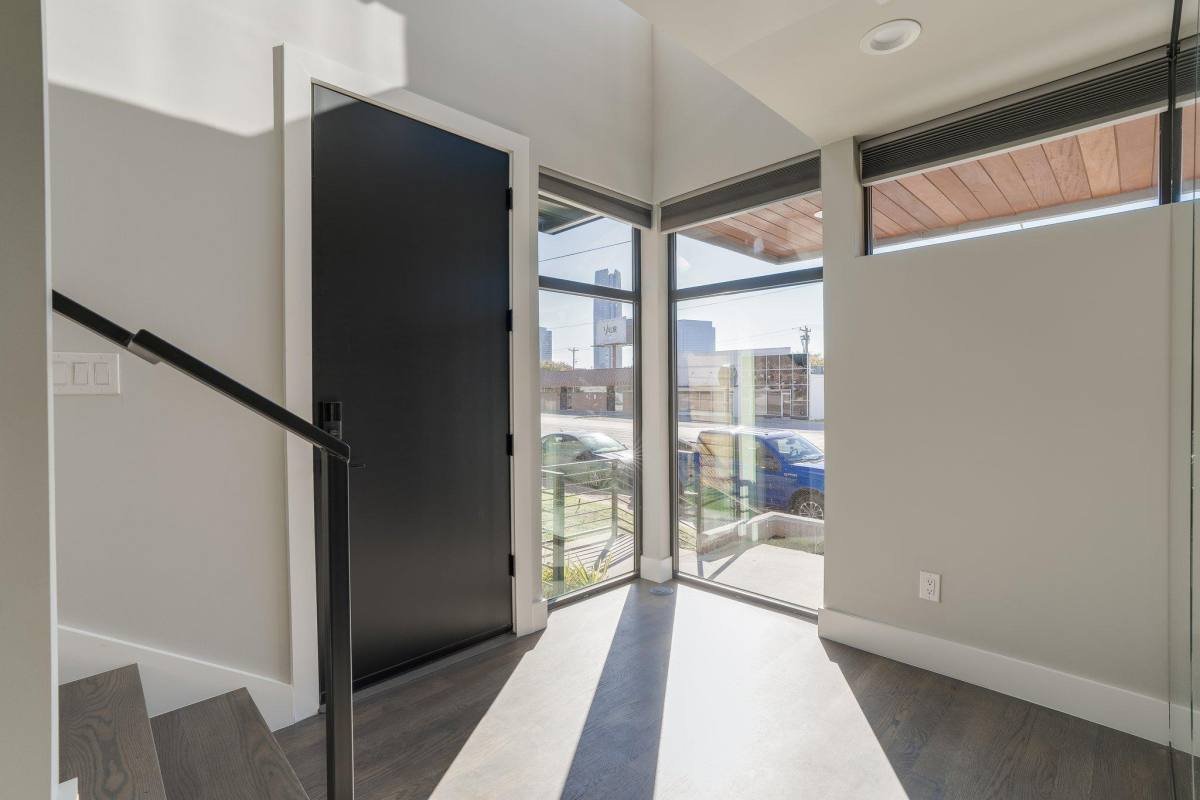 House for rent at 817 NW 6th St, Oklahoma City, OK 73106