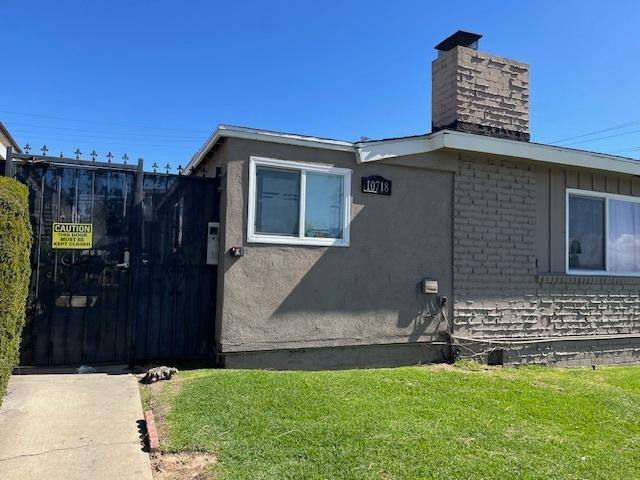 Apartment for rent at 10718 Crenshaw Blvd #1, Inglewood, CA 90303