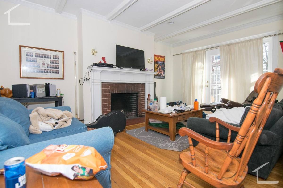 Apartment for rent at 81 Gibbs St, Brookline, MA 02446