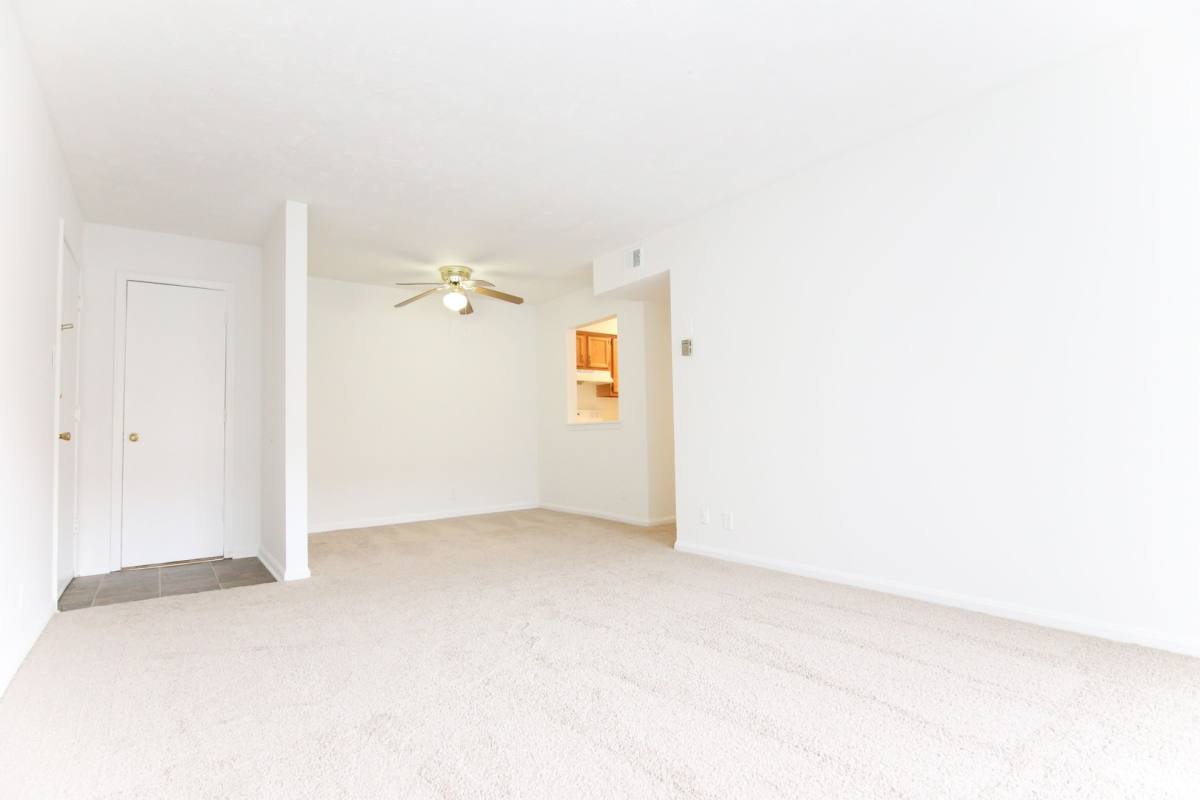 Apartment for rent at 416 Hollow Creek Rd, Lexington, KY 40511