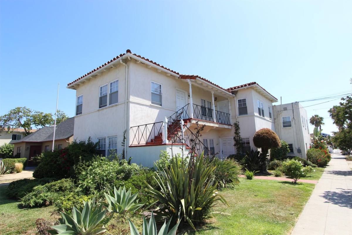 Apartment for rent at 1702 Madison Ave, San Diego, CA 92116