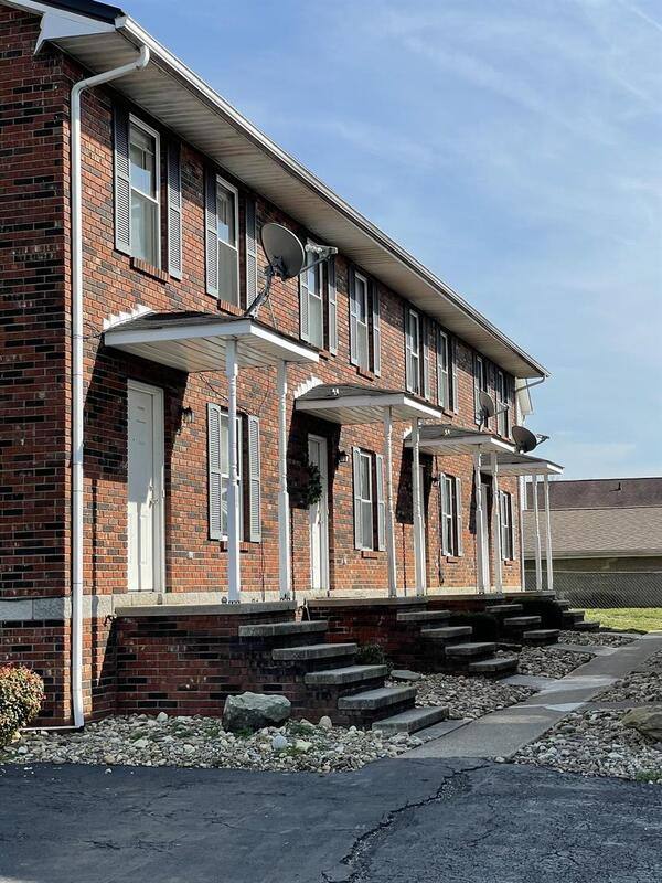 Townhouse for rent at 3119 D Virginia Ave, Hurricane, WV 25526