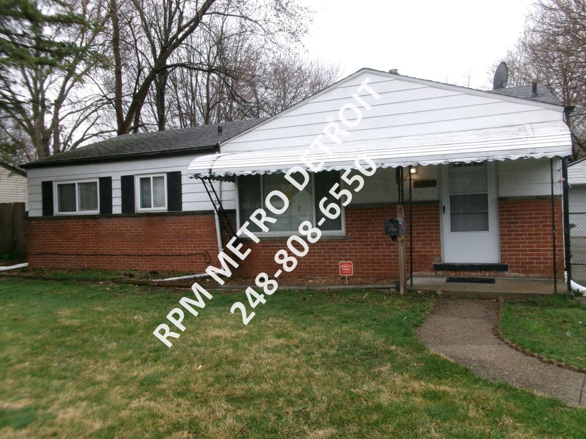 House for rent at 24651 Campbell Ave, Warren, MI 48089