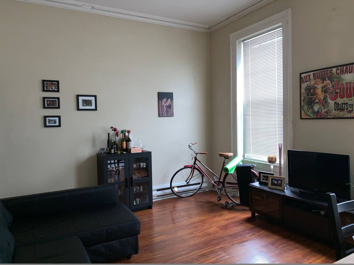 Apartment for rent at 849 N 5th St, Philadelphia, PA 19123