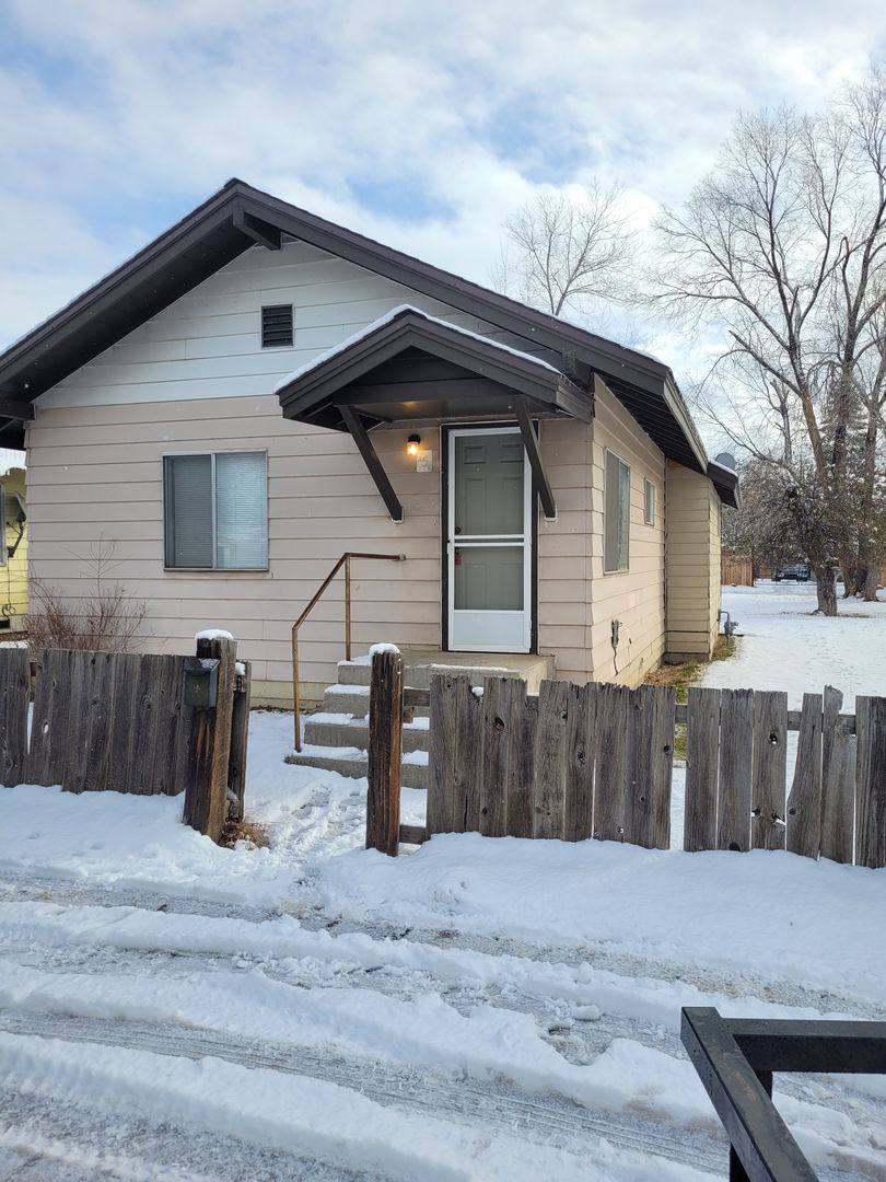House for rent at 751 Plumas St, Susanville, CA 96130
