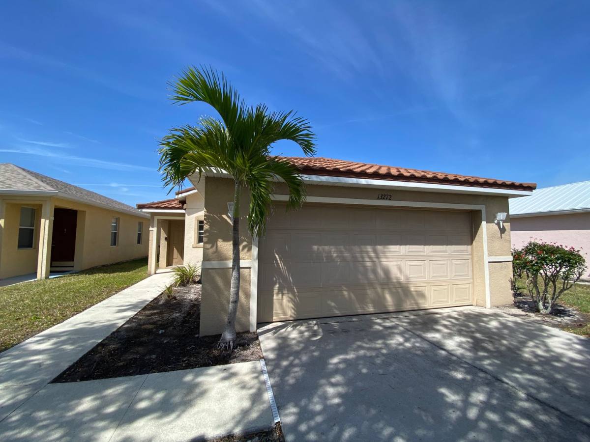 House for rent at 13272 SW Pembroke Circle N, Arcadia, FL 34269
