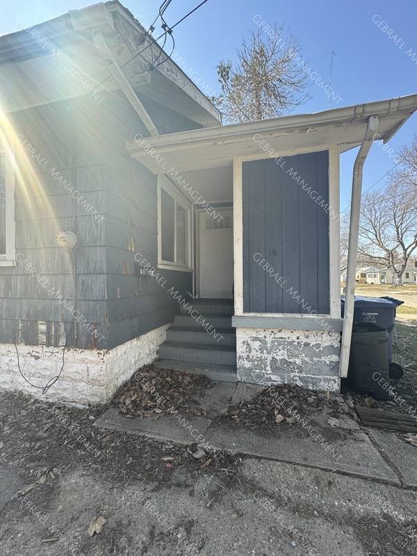 House for rent at 2801 Gibson St, Flint, MI 48503