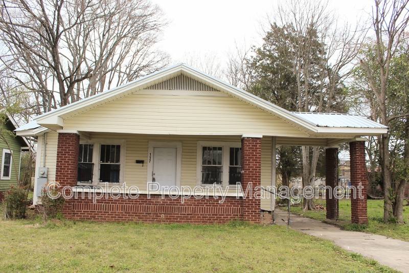 House for rent at 117 67th Place N, Birmingham, AL 35206