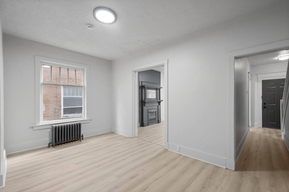 Apartment for rent at 306 Park Rd, Ambridge, PA 15003