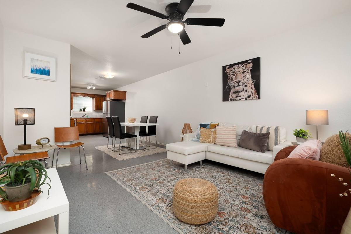 Apartment for rent at 1400 Del Oro Lane, Pharr, TX 78577