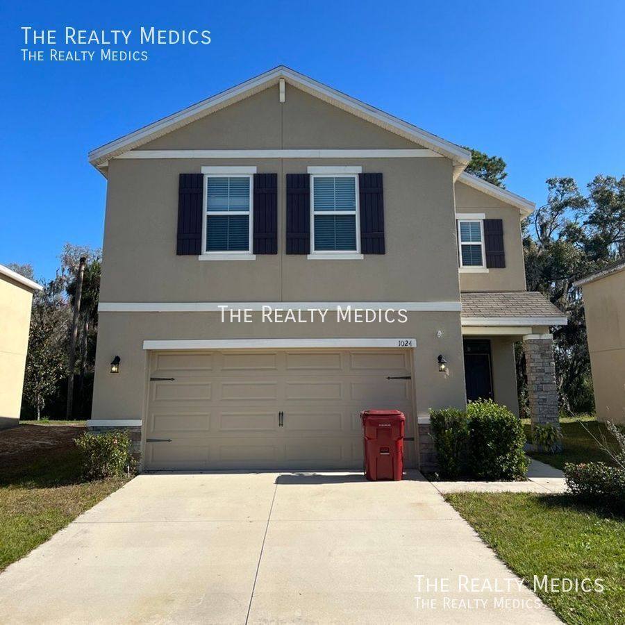 House for rent at 1024 Ashentree Dr, Plant City, FL 33563