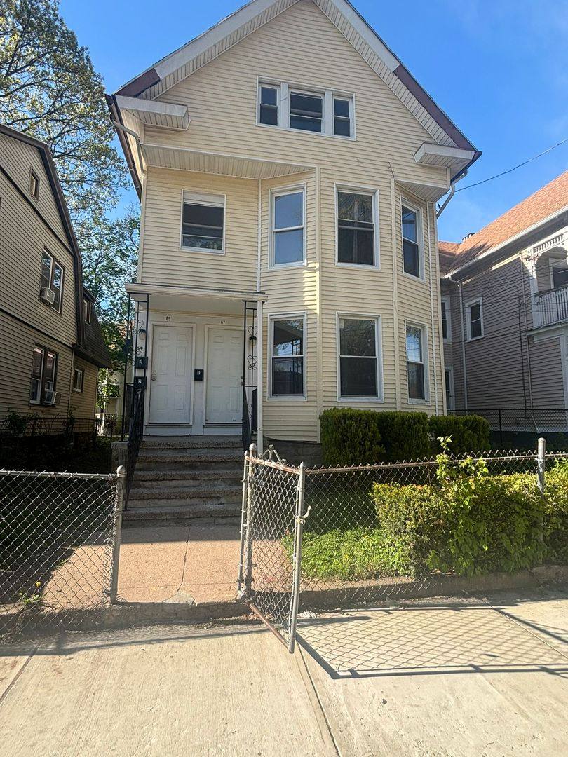 Apartment for rent at 67 Derby Ave, New Haven, CT 06511