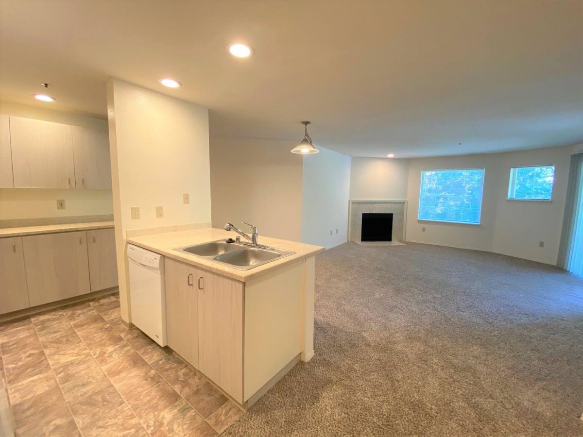 Apartment for rent at 9200 Redmond Wdnvll Rd NE, Redmond, WA 98052