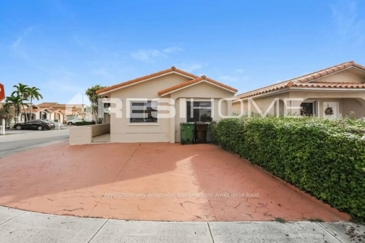 House for rent at 6460 W 25th Ave, Hialeah, FL 33016