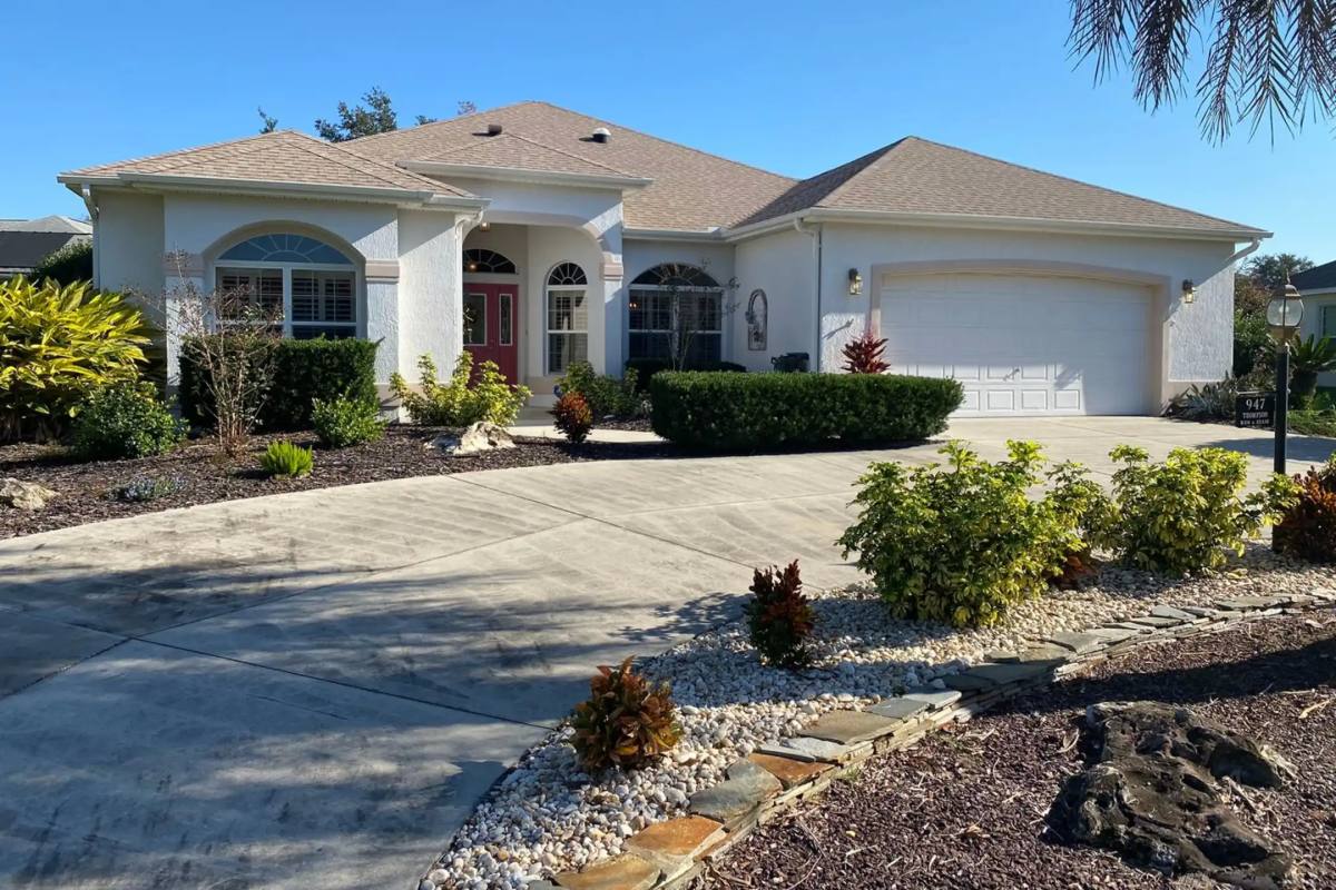 House for rent at 947 Glencoe Court, The Villages, FL 32162