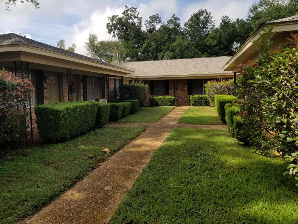 Apartment for rent at 411 S Sycamore #7, Palestine, TX 75801