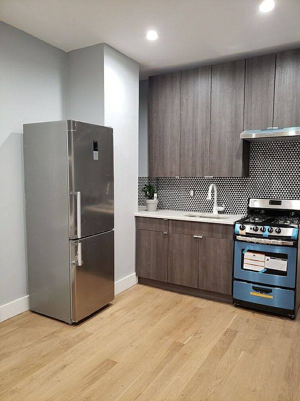 Apartment for rent at 37-33 75th St #6, Jackson Heights, NY 11372