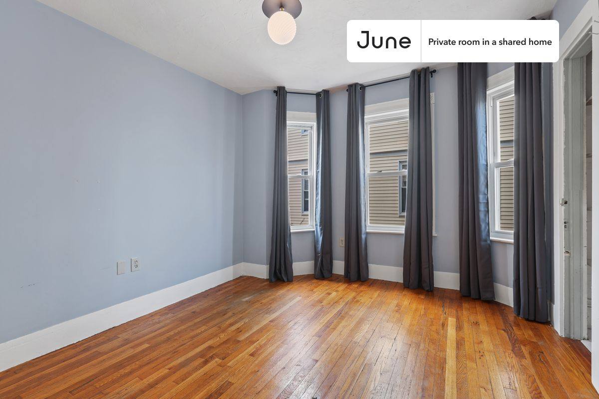 Apartment for rent at 153 Murdock St, Brighton, MA 02135