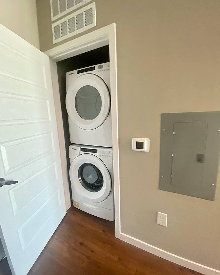 Apartment for rent at 2 Tyler St, Tampa, FL 33602
