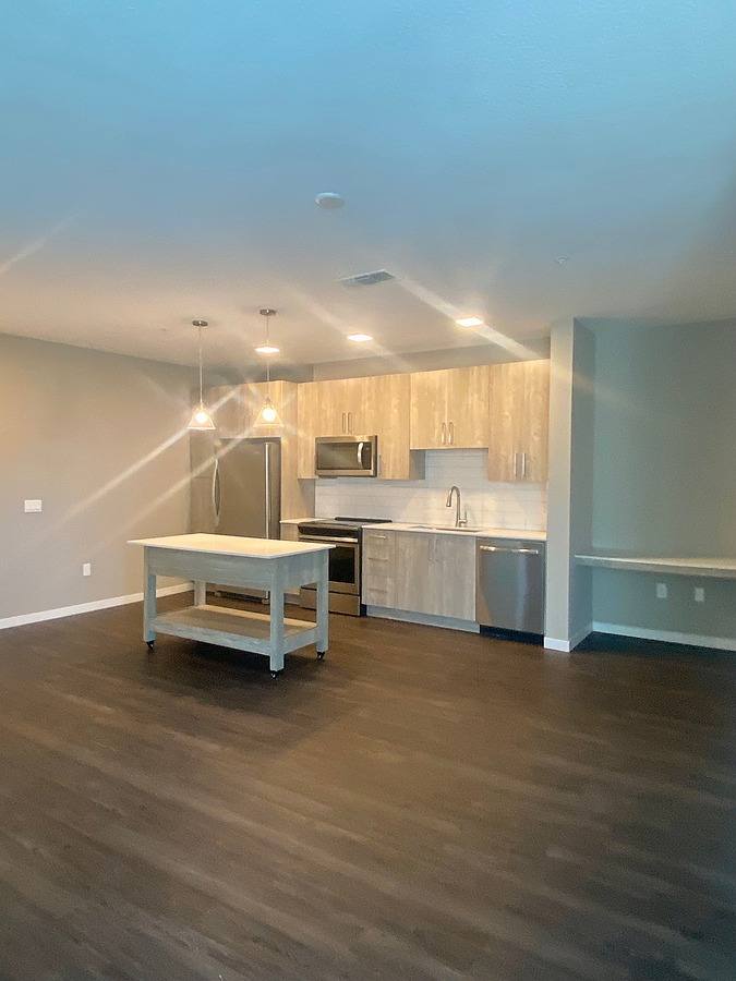 Apartment for rent at 2 Tyler St, Tampa, FL 33602