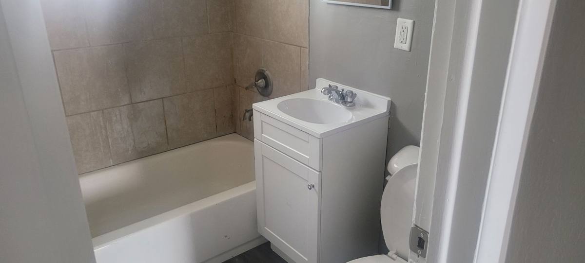 Apartment for rent at 1749 Holburn Ave, Columbus, OH 43207